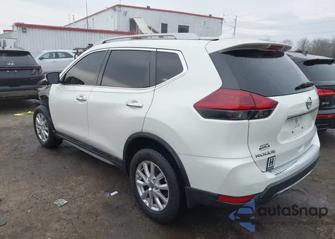 2018 Nissan Rogue Sv z USA, uszkodzony, nr VIN 5N1AT2MV8JC848765